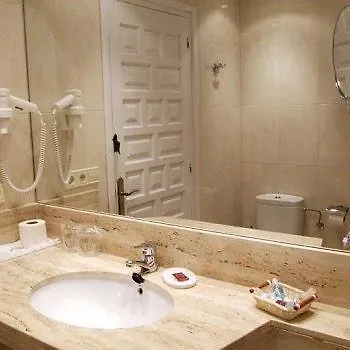Hotell Els Cacadors De Macanet