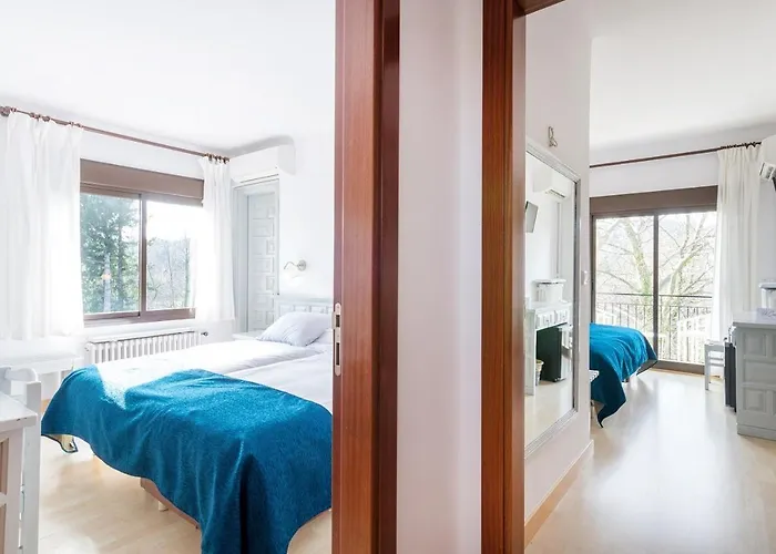 Hotell Els Cacadors De Macanet 3*