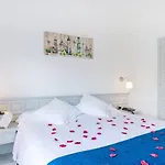 Els Cacadors De Macanet Hotel 3*