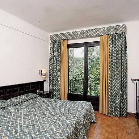 Els Cacadors De Macanet Hotel 3*