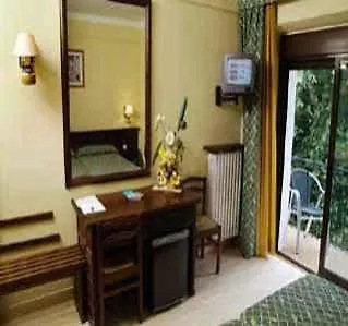 Els Cacadors De Macanet Hotel 3*