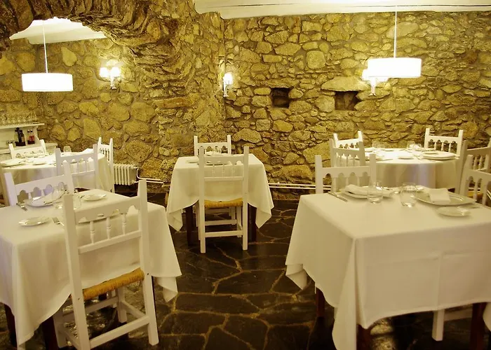 Els Cacadors De Macanet Hotel 3*